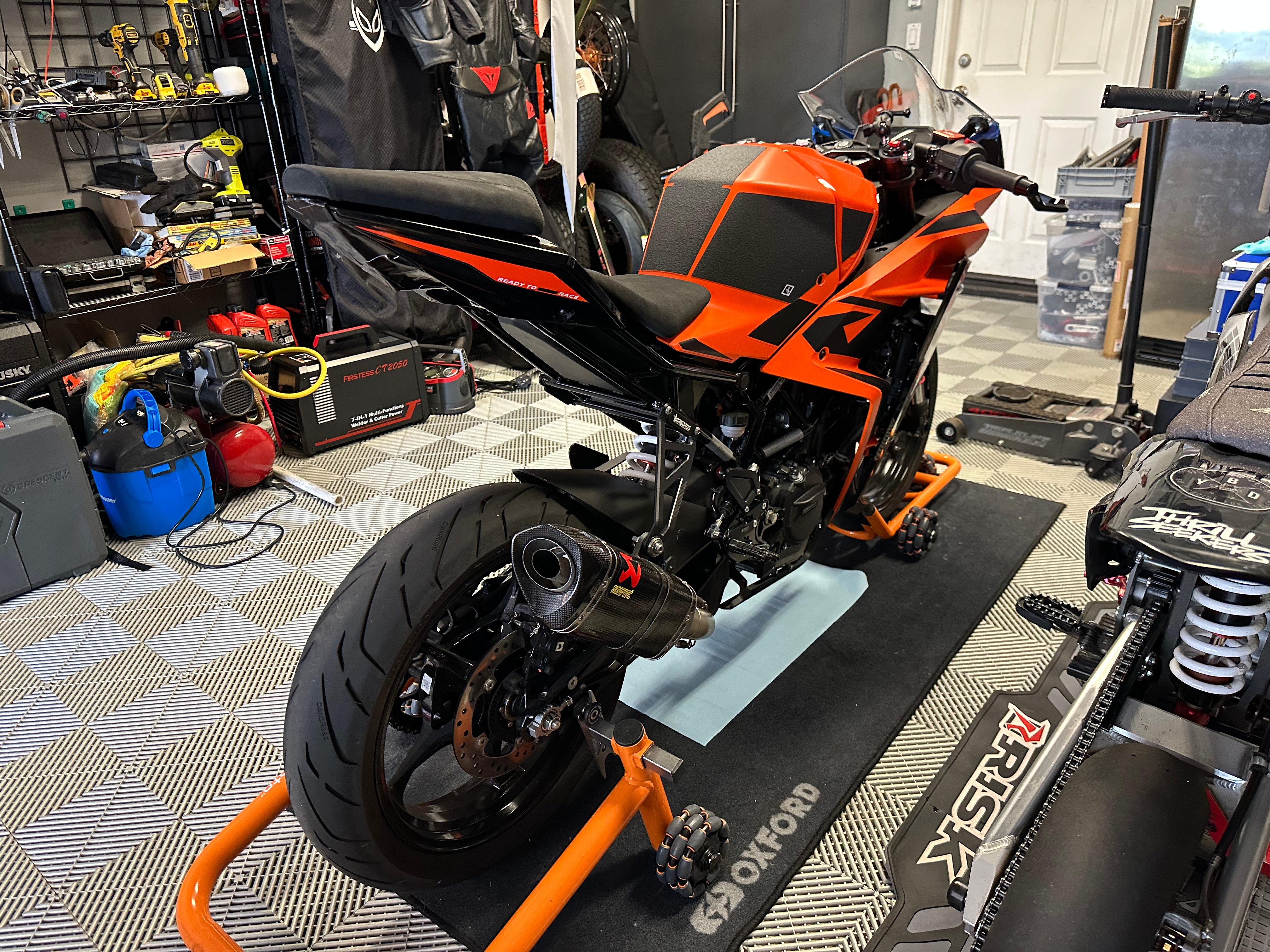 2023 KTM RC390 photo 105